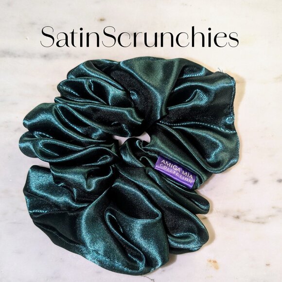 Amiga Mia large satin emerald green scrunchie hand crafted - Picture 2 of 4
